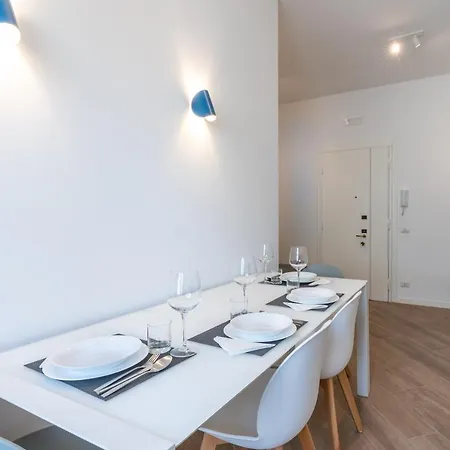 Apartman 15 Minutes From The Centre Free Wi-fi & A/c Róma